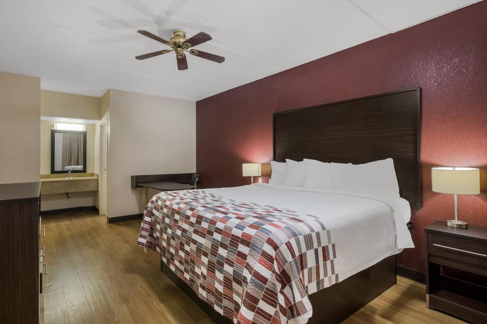 Red Roof Inn & Suites Statesboro - University 외부 사진