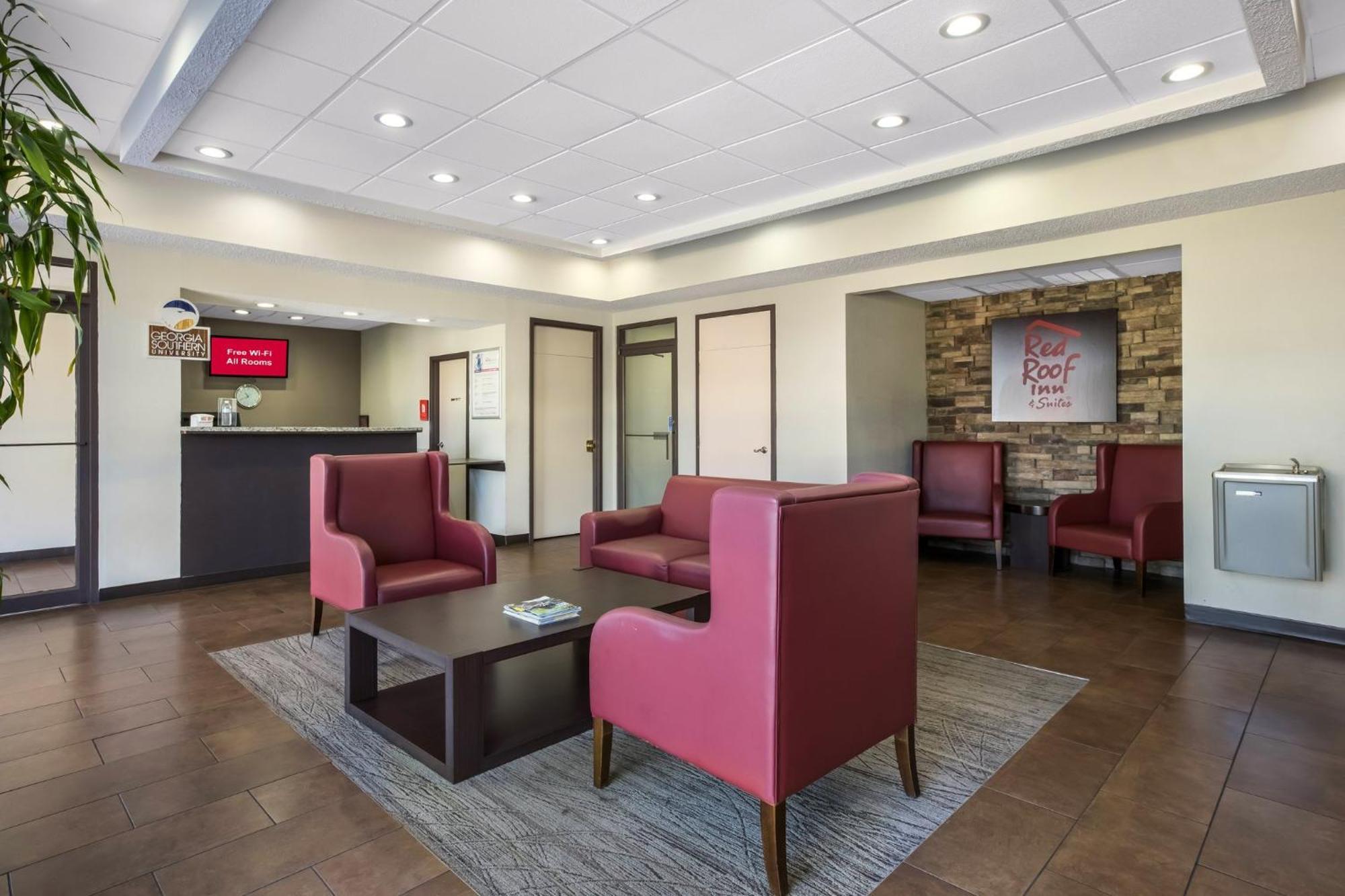Red Roof Inn & Suites Statesboro - University 외부 사진