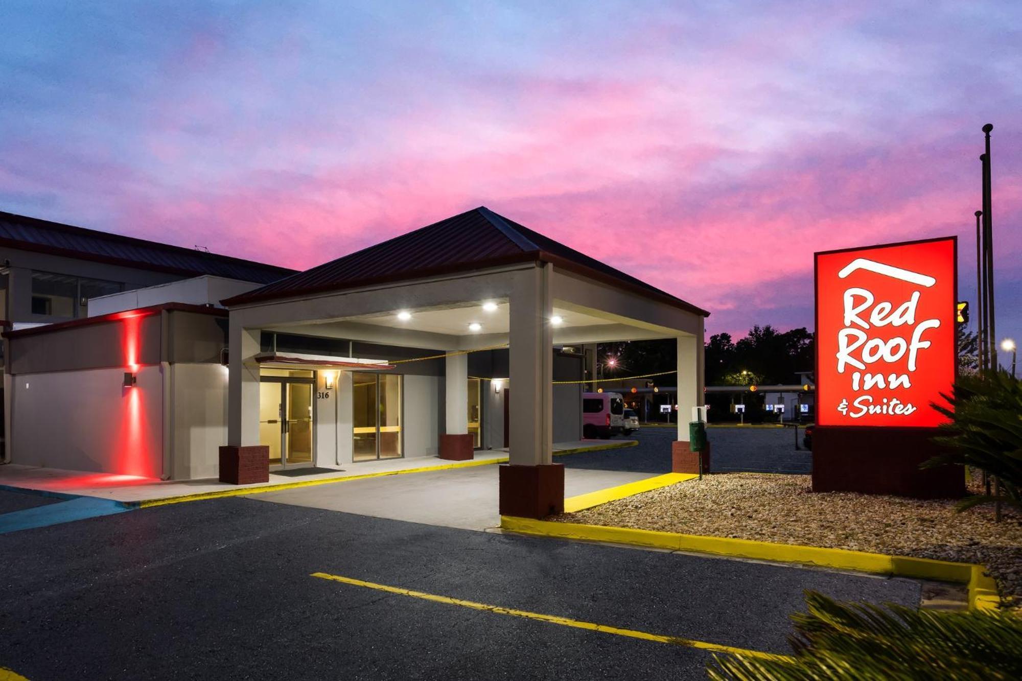 Red Roof Inn & Suites Statesboro - University 외부 사진