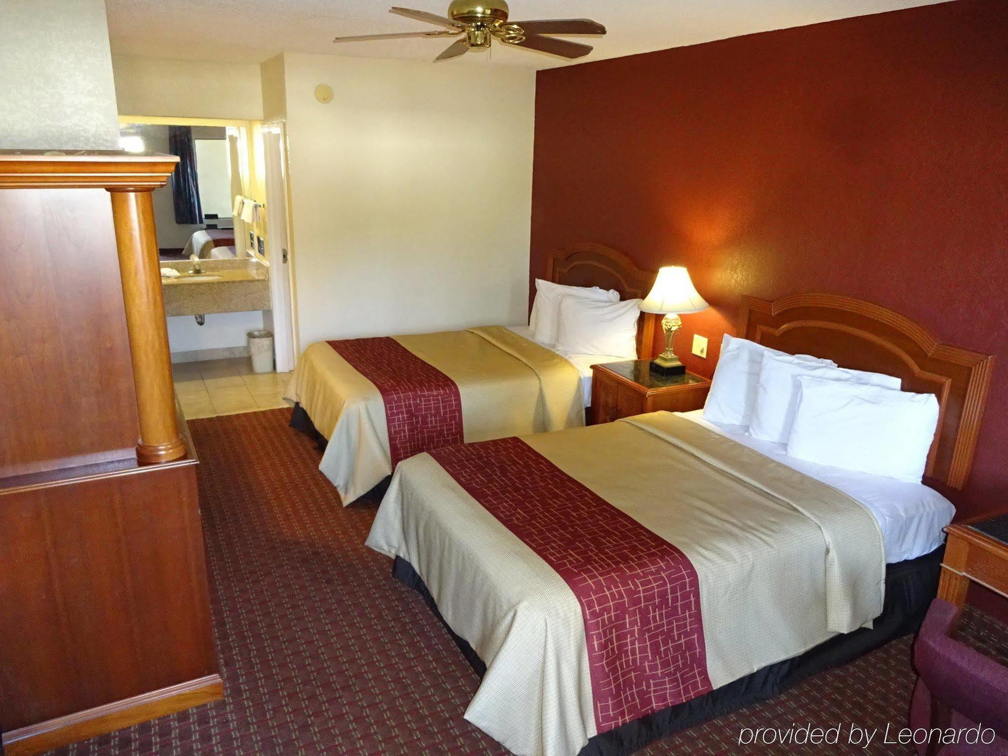 Red Roof Inn & Suites Statesboro - University 외부 사진